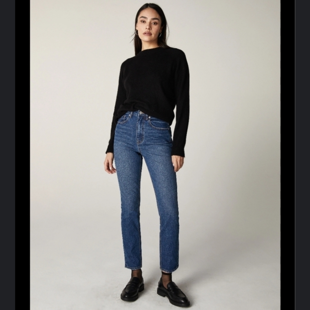 Classic High-Rise Straight Leg Jeans - Blue